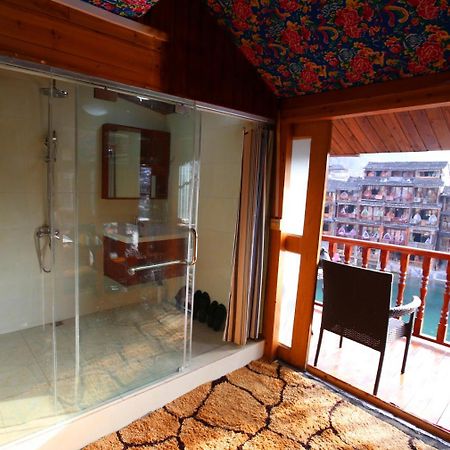 Fenghuang 1St Apartment Exterior photo