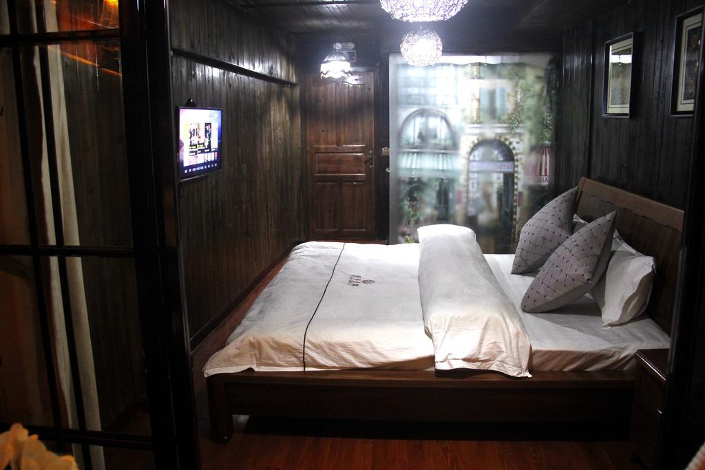 Fenghuang 1St Apartment Exterior photo