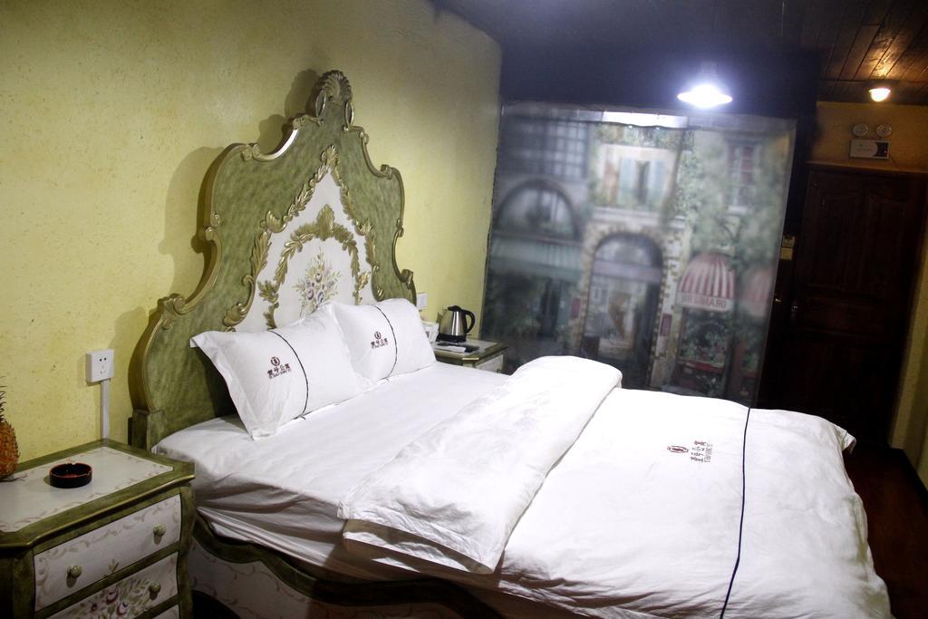 Fenghuang 1St Apartment Exterior photo