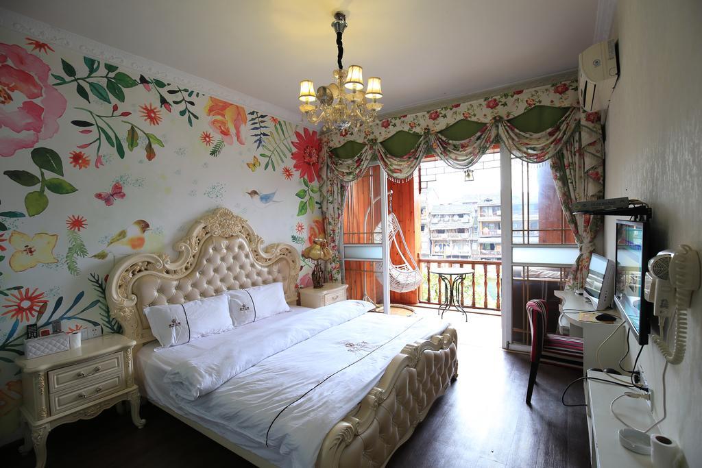 Fenghuang 1St Apartment Exterior photo