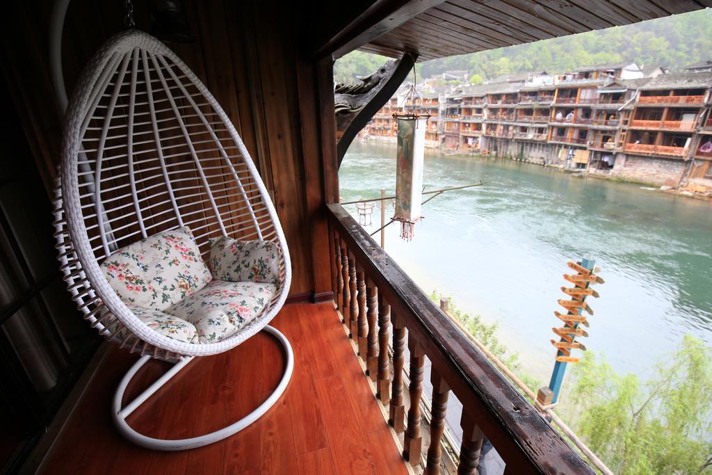 Fenghuang 1St Apartment Exterior photo