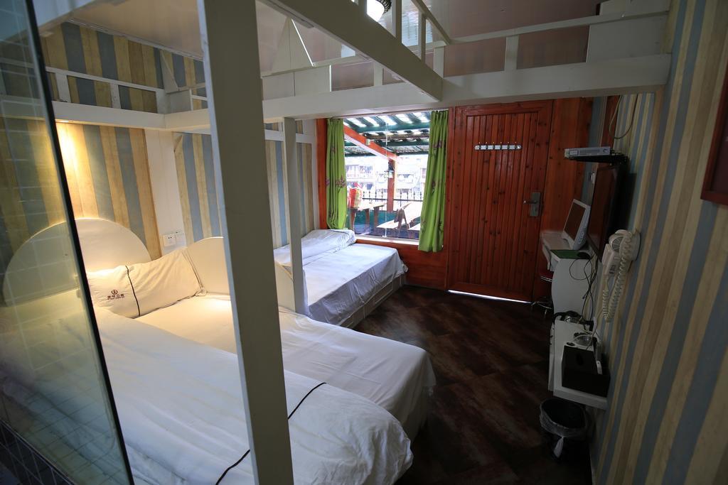 Fenghuang 1St Apartment Exterior photo