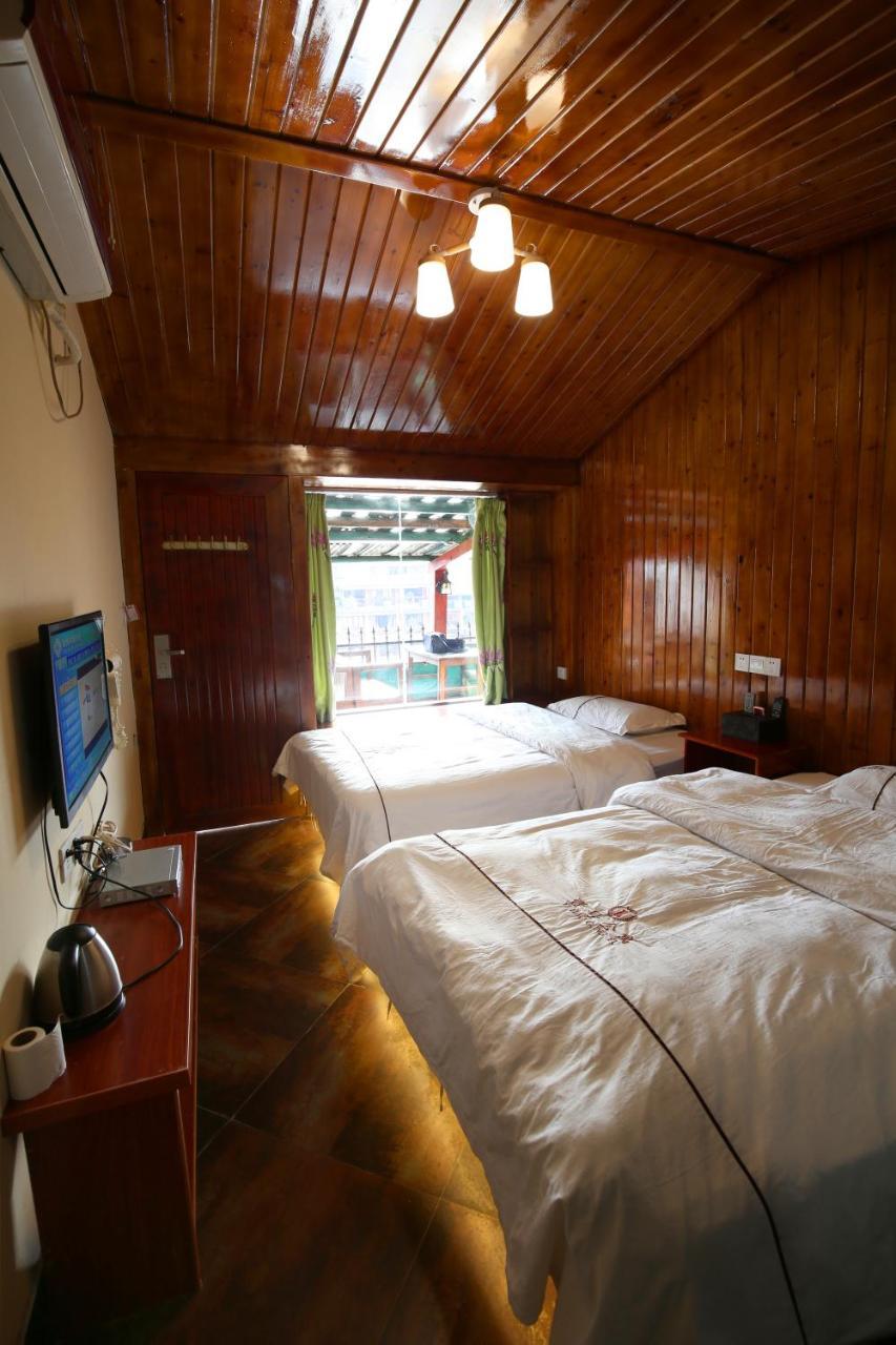 Fenghuang 1St Apartment Exterior photo