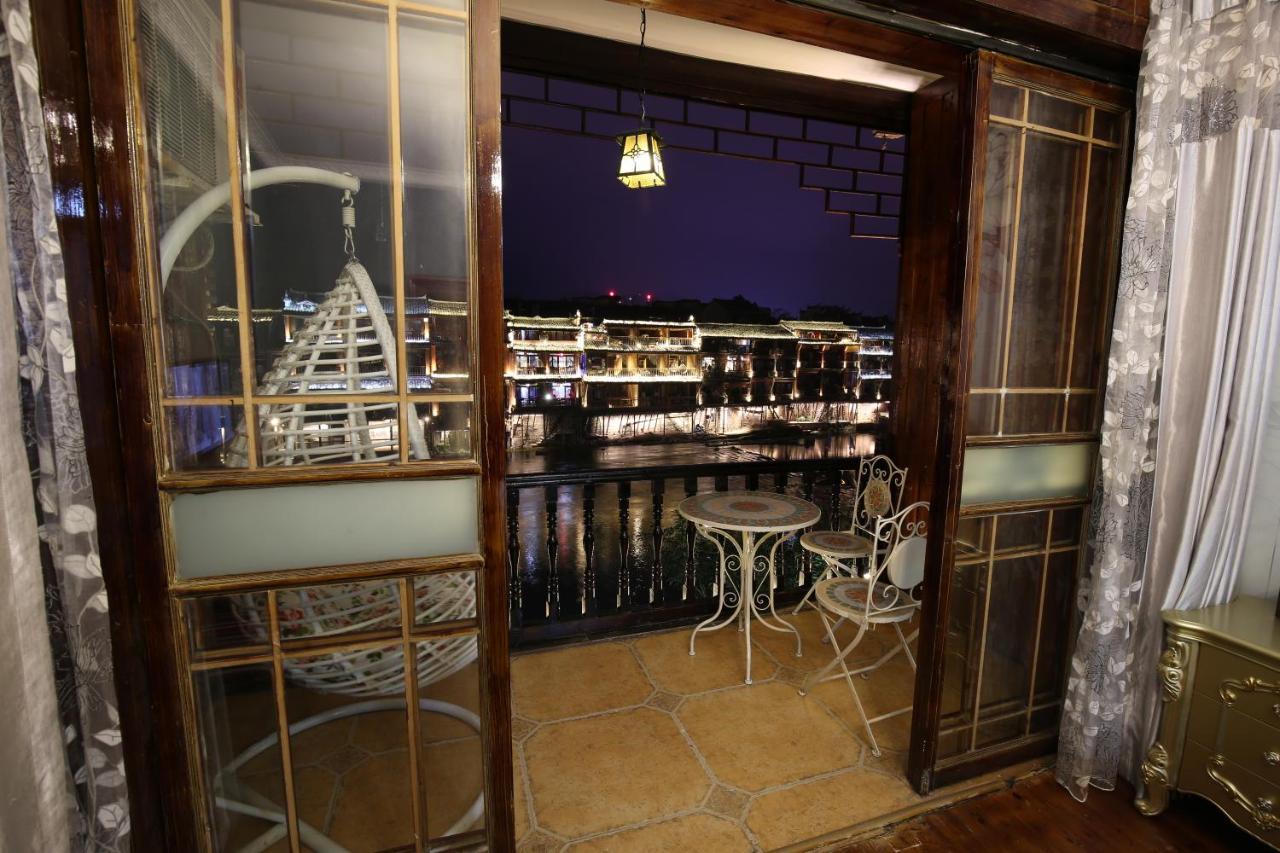 Fenghuang 1St Apartment Exterior photo